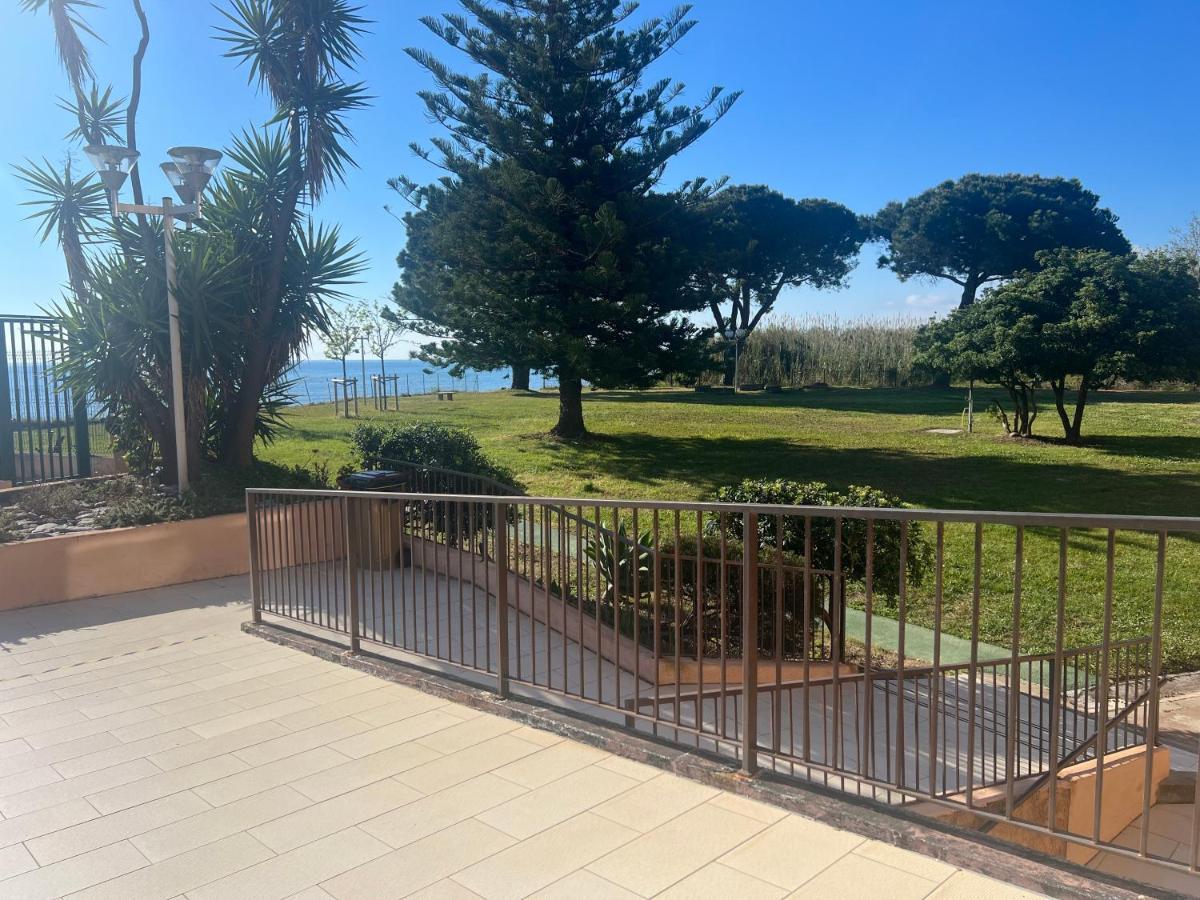 Appartement N 216 Moriani Plage Санта-Лусия-ди-Мориани Екстериор снимка